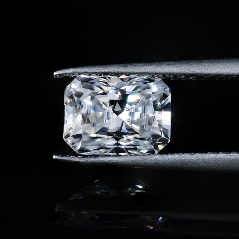 Affordable D Color VVS Radiant Cut Moissanite Loose Gems Bulk