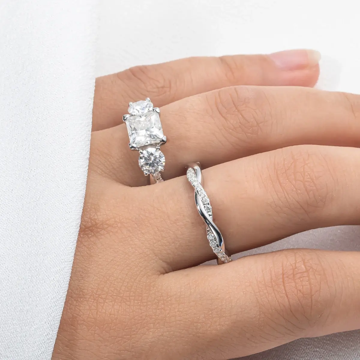 Elegant Princess Shape Moissanite Three Stone Engagement Ring Set Twist Band