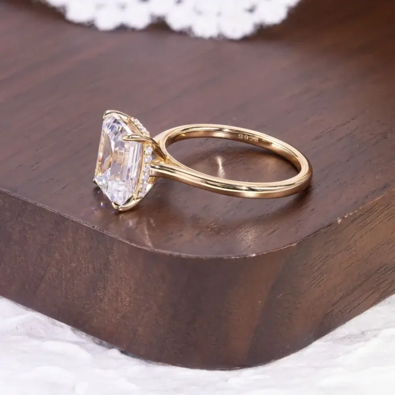 Sparkling Golden 1-10 Carat Sugar Cube Emerald Cut Moissanite Ring